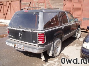 Битый автомобиль Ford Explorer